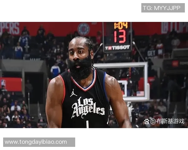 詹姆斯哈登如何在NBA赛场上重塑个人风格与球队战术的完美结合 詹姆斯哈登如何在NBA赛场上重塑个人风格与球队战术的完美结合