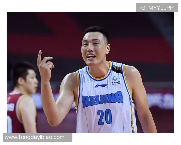 翟晓川:从篮球场上的拼搏者到年轻人心中的励志榜样之路 翟晓川:从篮球场上的拼搏者到年轻人心中的励志榜样之路