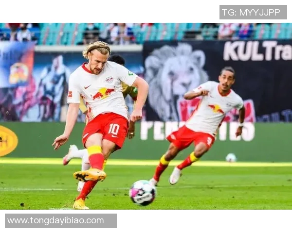 德累斯顿与圣保利比赛分析及战术对比探讨 德累斯顿与圣保利比赛分析及战术对比探讨