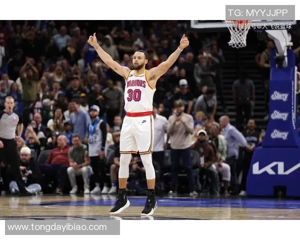 库里再创奇迹！连续10场比赛命中7个三分，NBA历史又添新纪录